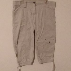 Khaki capri pants